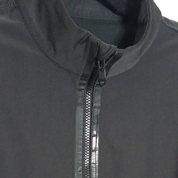 FLAWED Lululemon's Mens Black Jacket Large - Picture 3 of 13